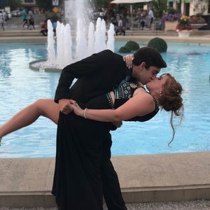 Meet your Posher, Marissa